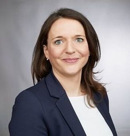Nora Habicht (Präsidentin)